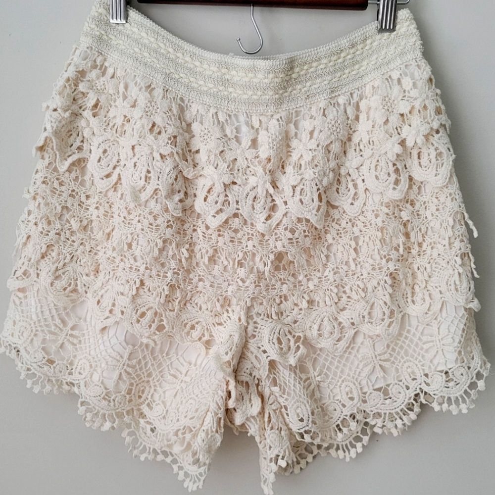 Cream Summer Shorts (Size: 14/16)
